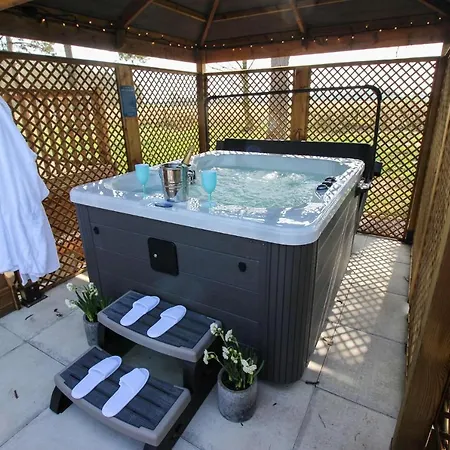 롯지 Hollicarrs - Pinewood *