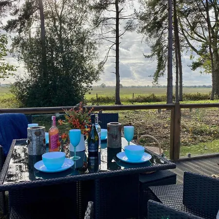 Hollicarrs - Pinewood 롯지